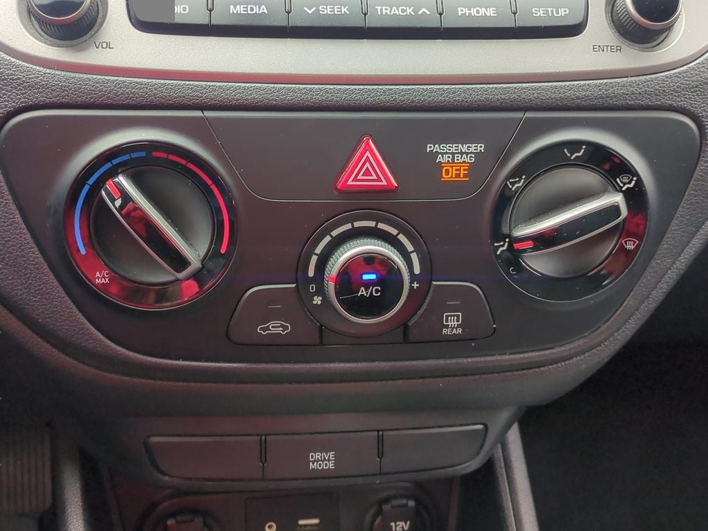 2020 Hyundai Accent SE