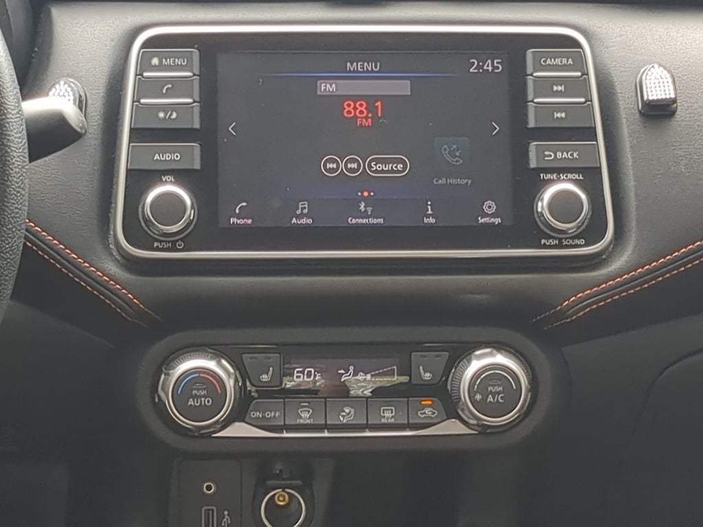 2022 Nissan Versa 1.6 SR