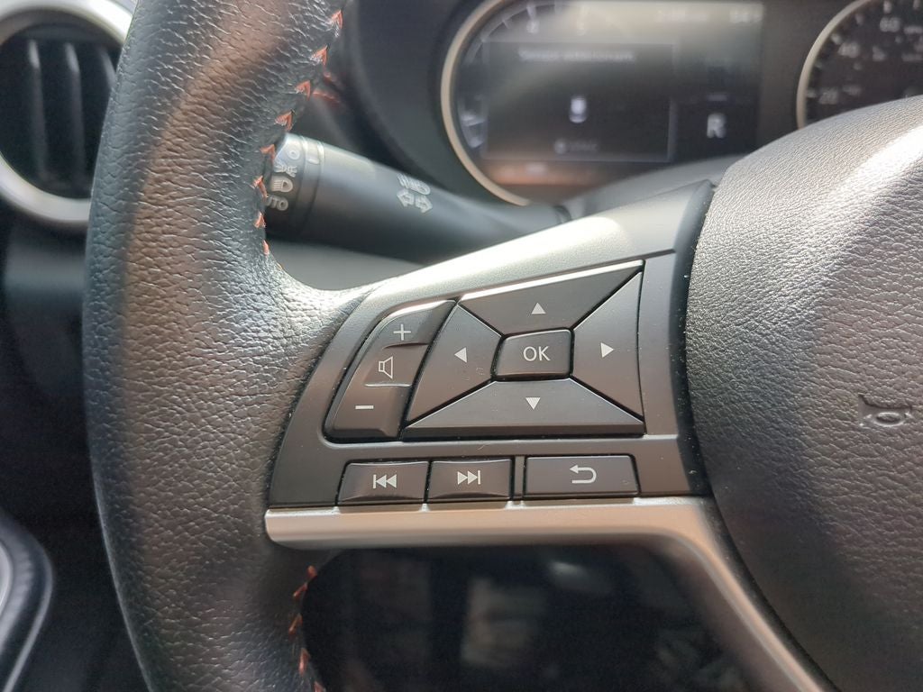 2022 Nissan Versa 1.6 SR