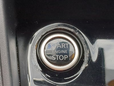 2022 Nissan Versa 1.6 SR