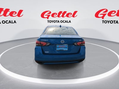 2022 Nissan Versa 1.6 SR