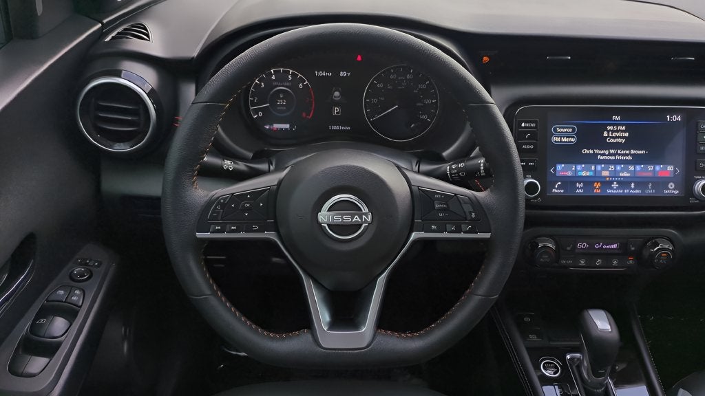2024 Nissan Kicks SR