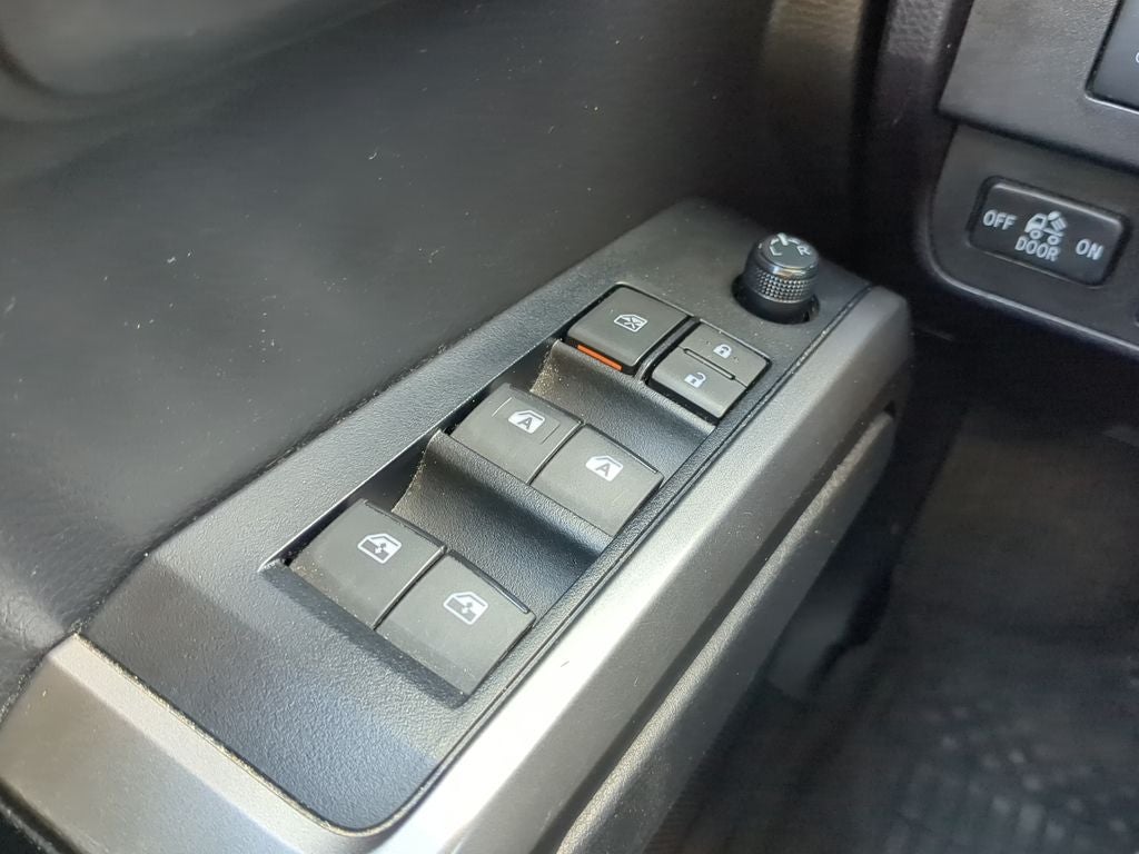 2023 Toyota TACOMA SR5 SR5 V6