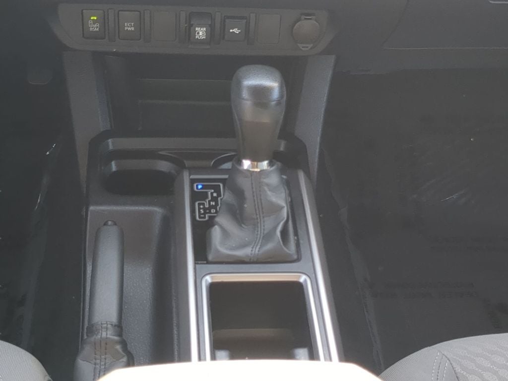 2022 Toyota Tacoma SR5 V6