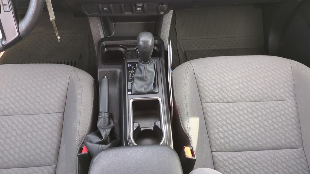 2022 Toyota TACOMA SR SR V6