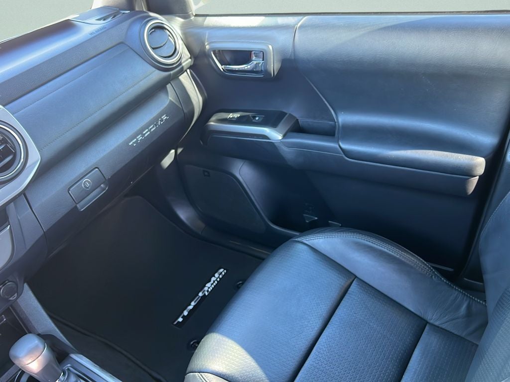 2023 Toyota TACOMA LIMITED Limited V6