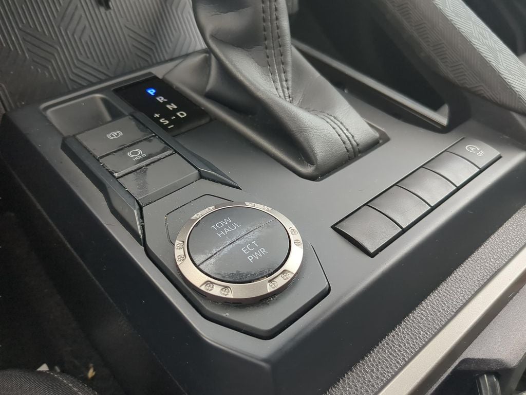 2024 Toyota TACOMA SR5 SR5