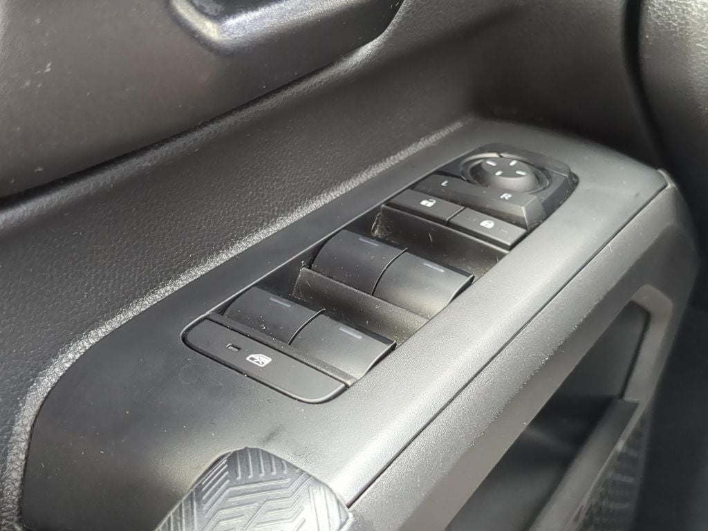 2024 Toyota TACOMA SR5 SR5