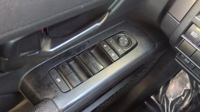 2024 Toyota TACOMA SR5 SR5
