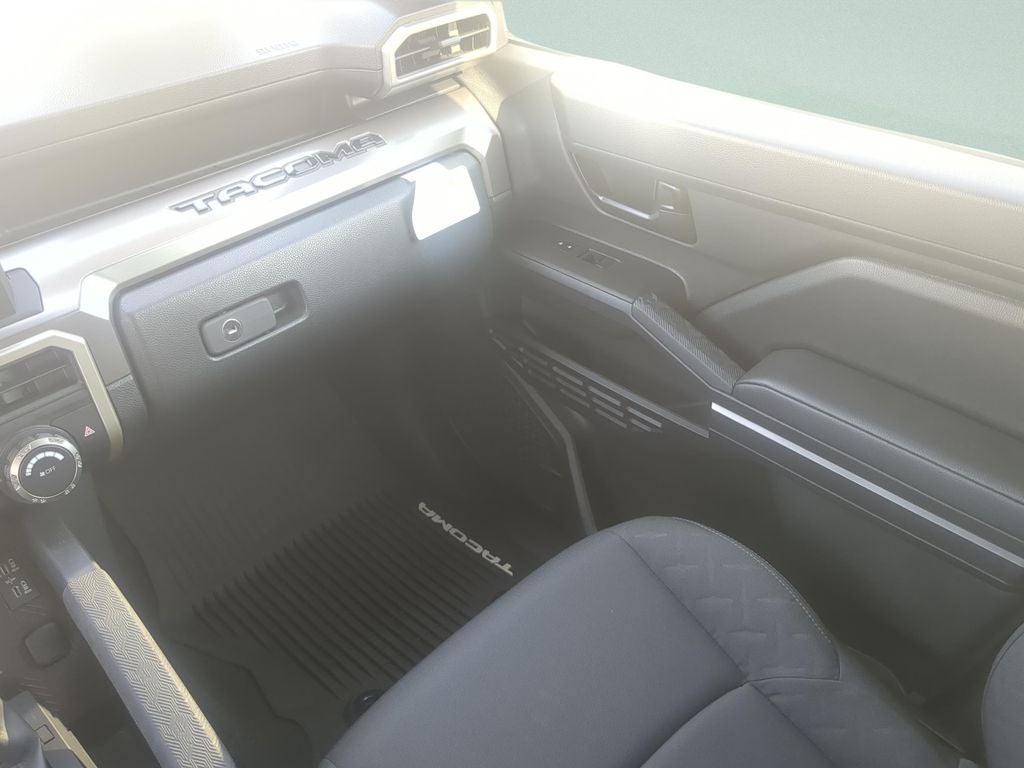2024 Toyota TACOMA SR5 SR5