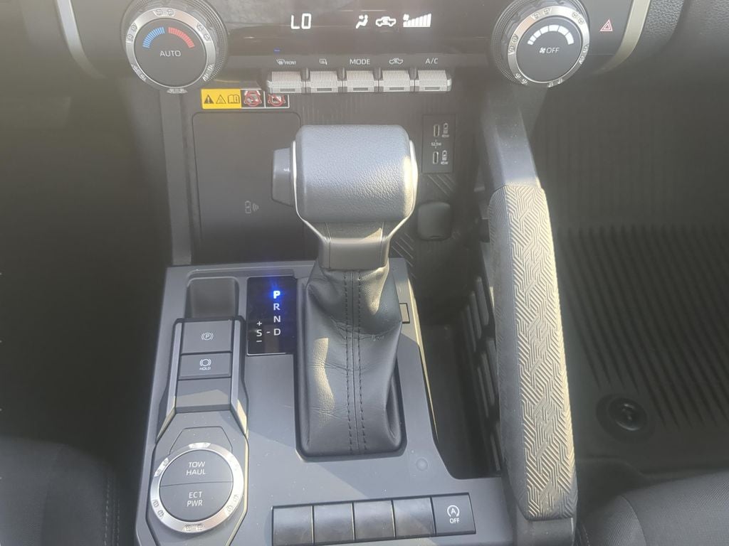 2024 Toyota TACOMA SR5 SR5