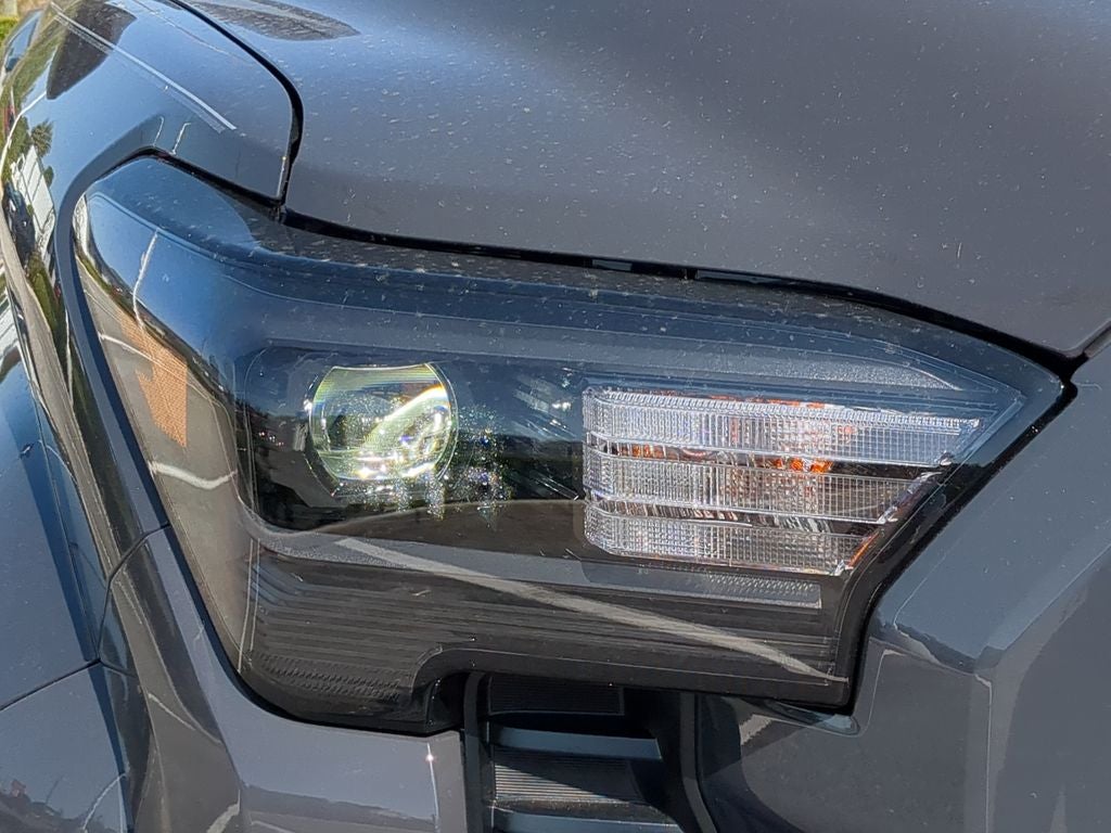 2025 Toyota TACOMA SR5 SR5