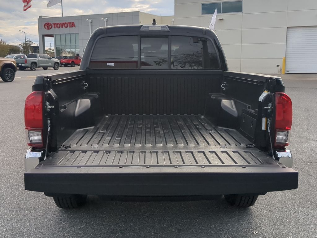 2023 Toyota TACOMA SR5 SR5