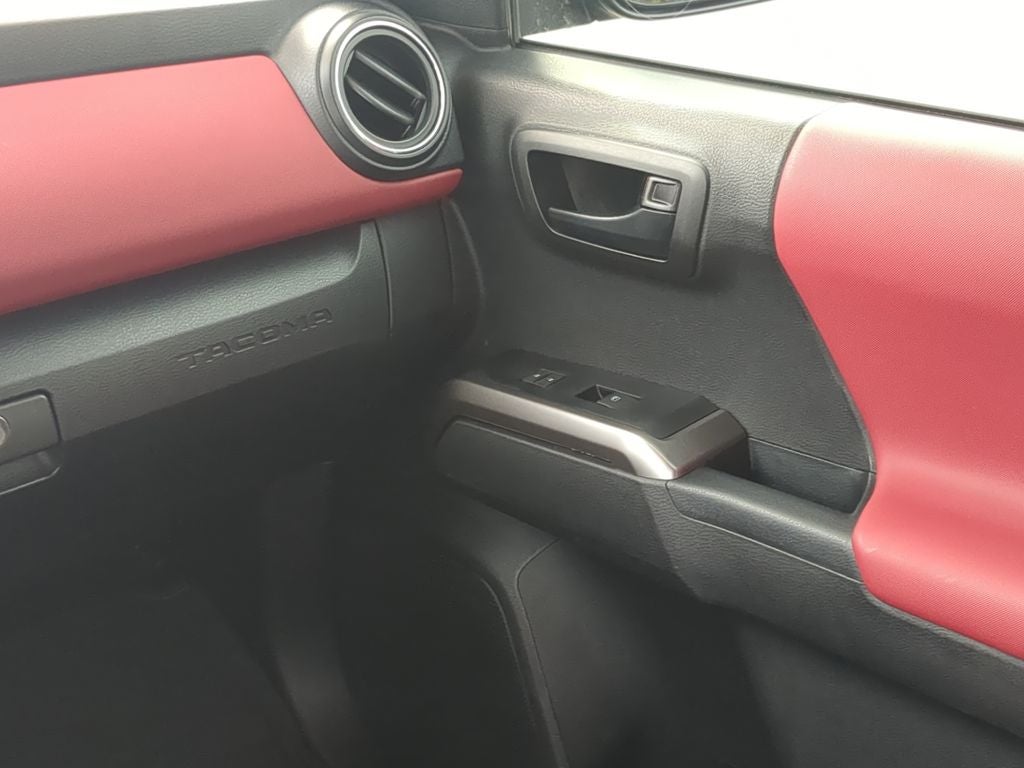 2023 Toyota TACOMA SR5 SR5