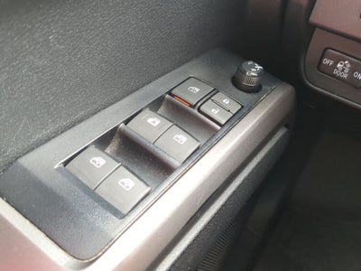 2023 Toyota TACOMA SR5 SR5