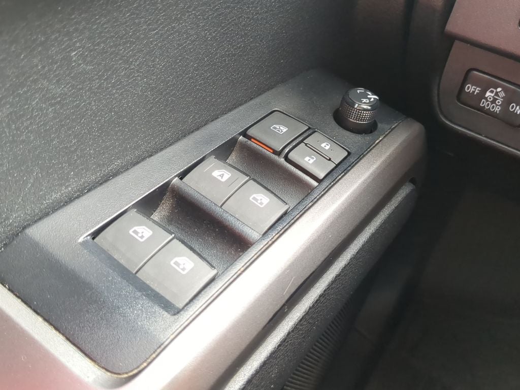 2023 Toyota TACOMA SR5 SR5