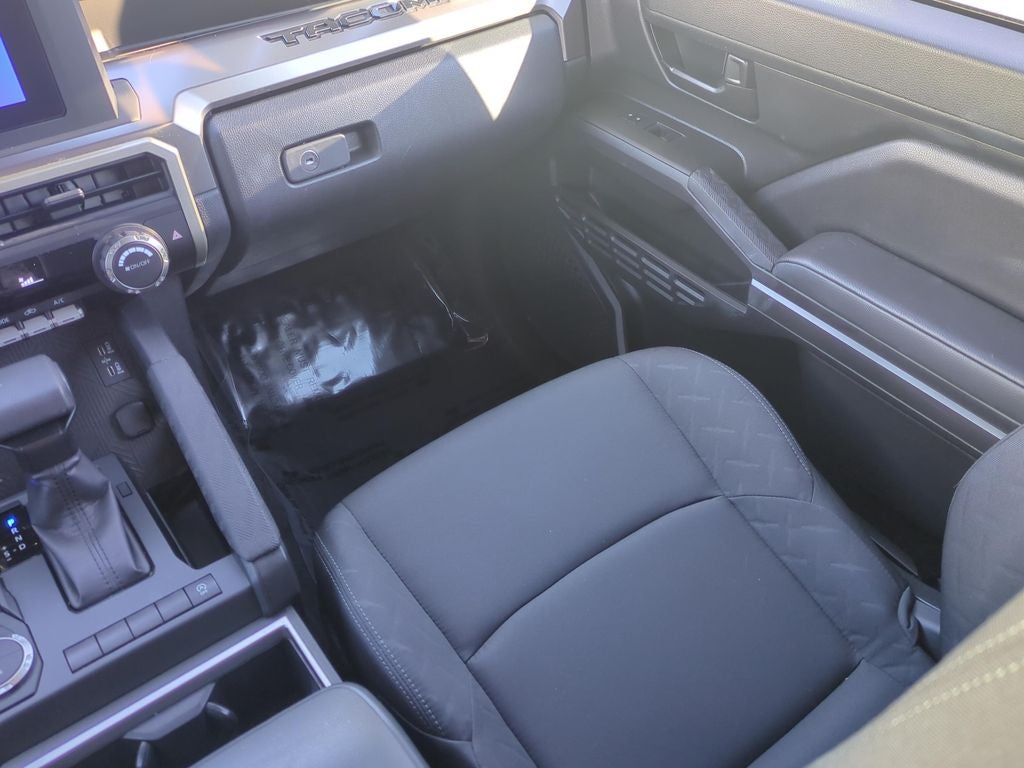 2024 Toyota TACOMA SR5 SR5