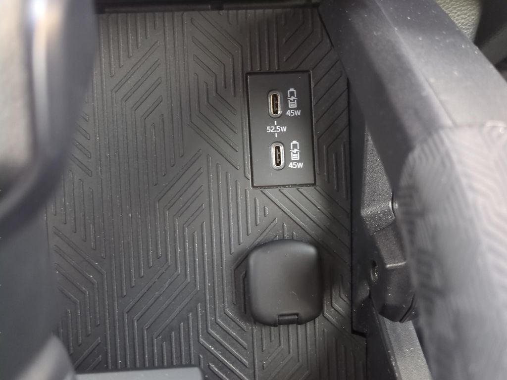 2024 Toyota TACOMA SR5 SR5