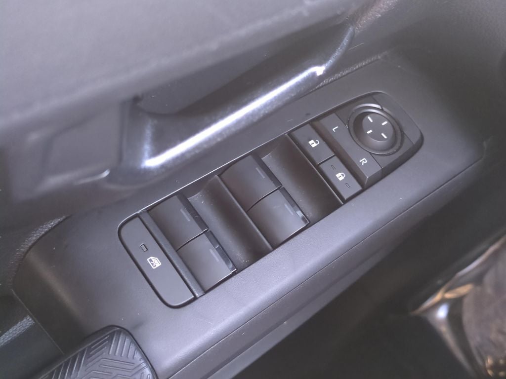 2024 Toyota TACOMA SR5 SR5