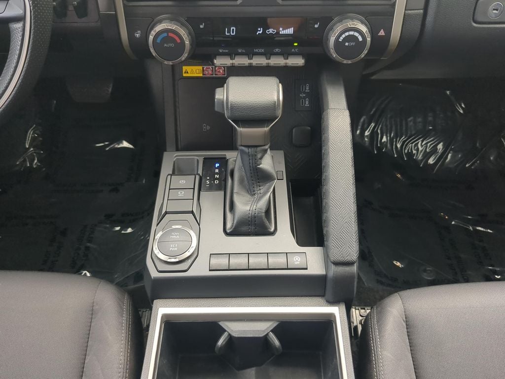 2024 Toyota TACOMA SR5 SR5
