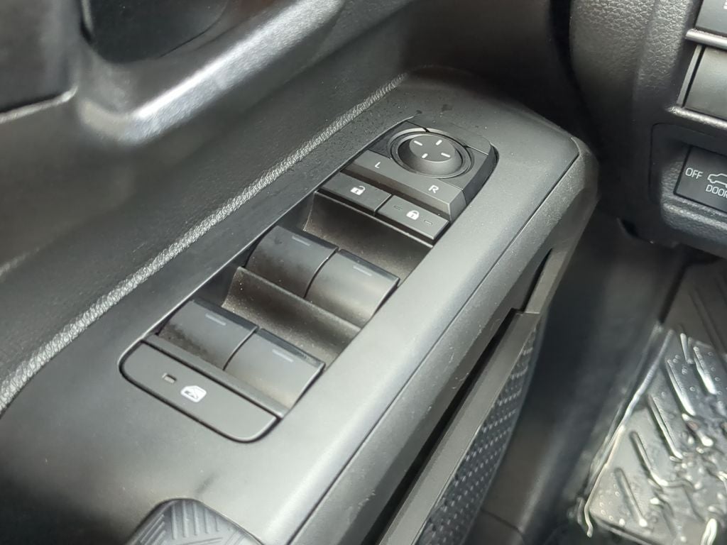 2024 Toyota TACOMA SR5 SR5