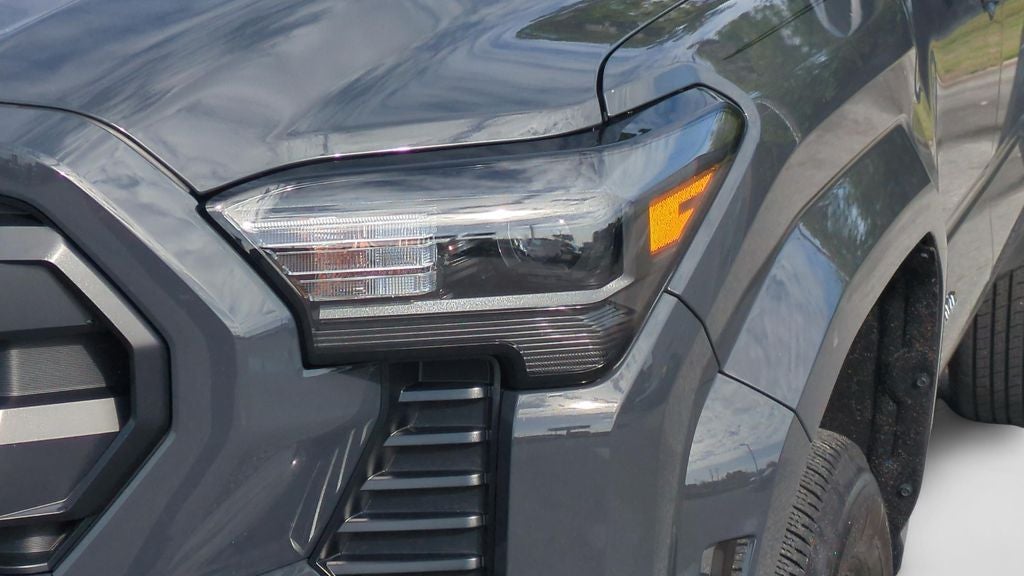 2025 Toyota TACOMA SR5 SR5