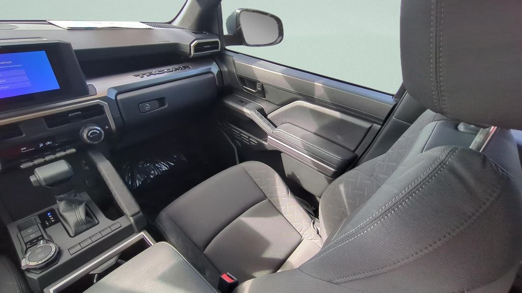 2025 Toyota TACOMA SR5 SR5