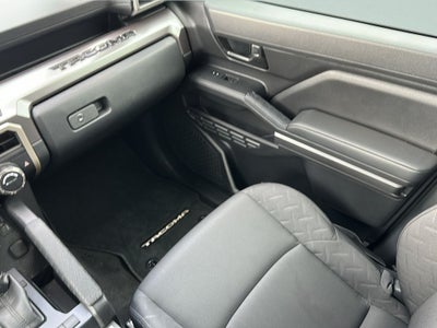 2024 Toyota TACOMA SR5 SR5