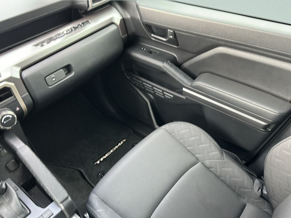 2024 Toyota TACOMA SR5 SR5