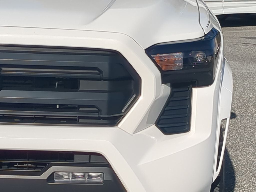 2024 Toyota TACOMA SR5 SR5