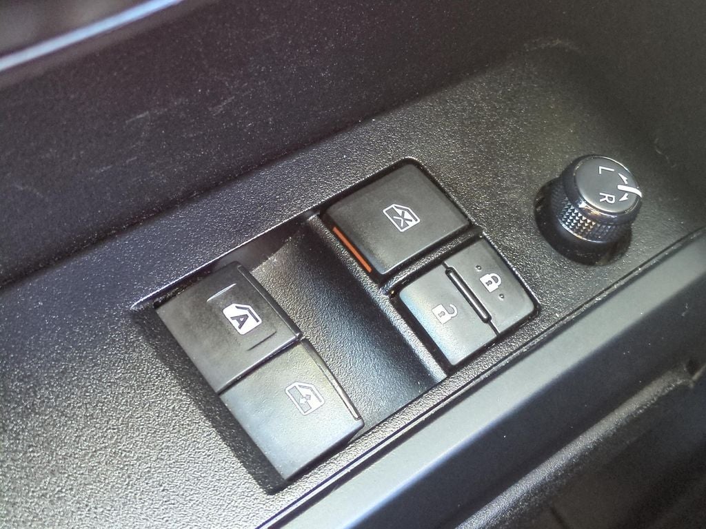 2022 Toyota TACOMA SR SR