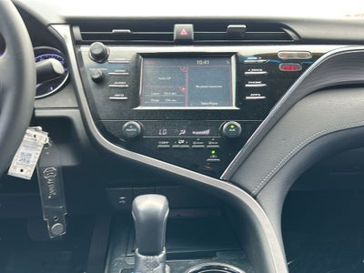2018 Toyota CAMRY SE