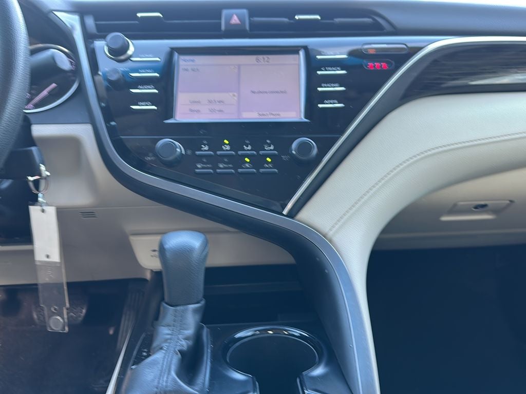 2018 Toyota CAMRY LE