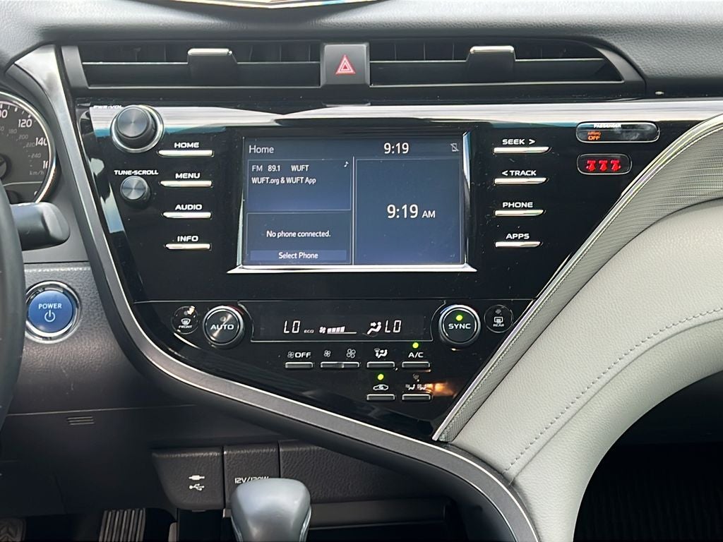 2018 Toyota Camry Hybrid SE
