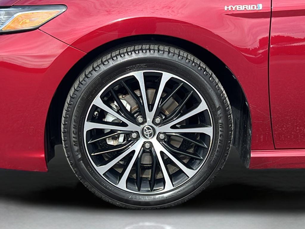 2018 Toyota Camry Hybrid SE