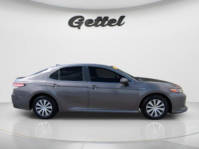 2019 Toyota CAMRY LE