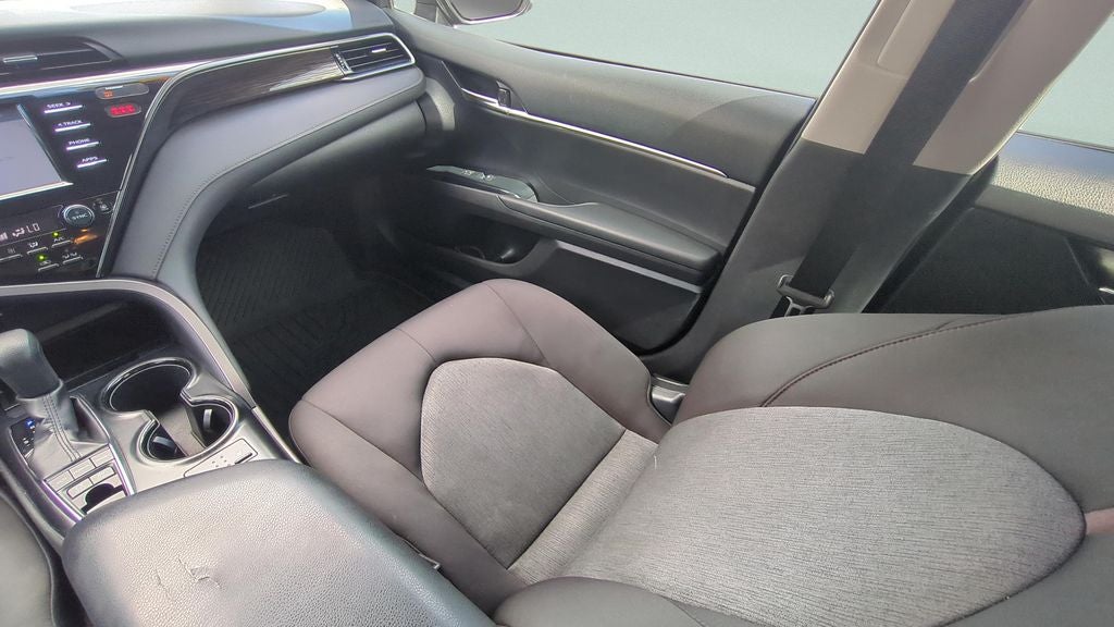 2019 Toyota CAMRY LE