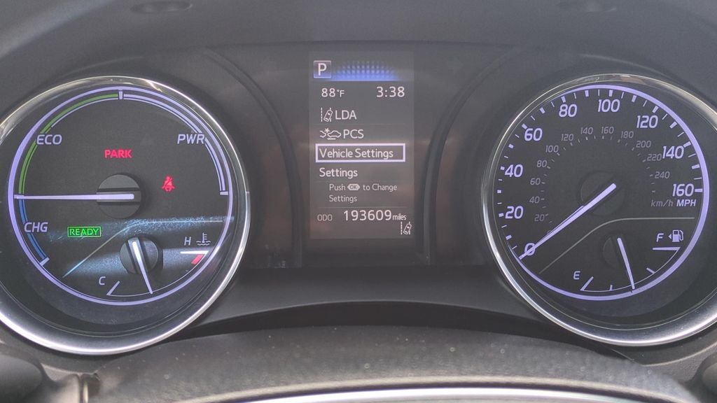 2019 Toyota CAMRY LE