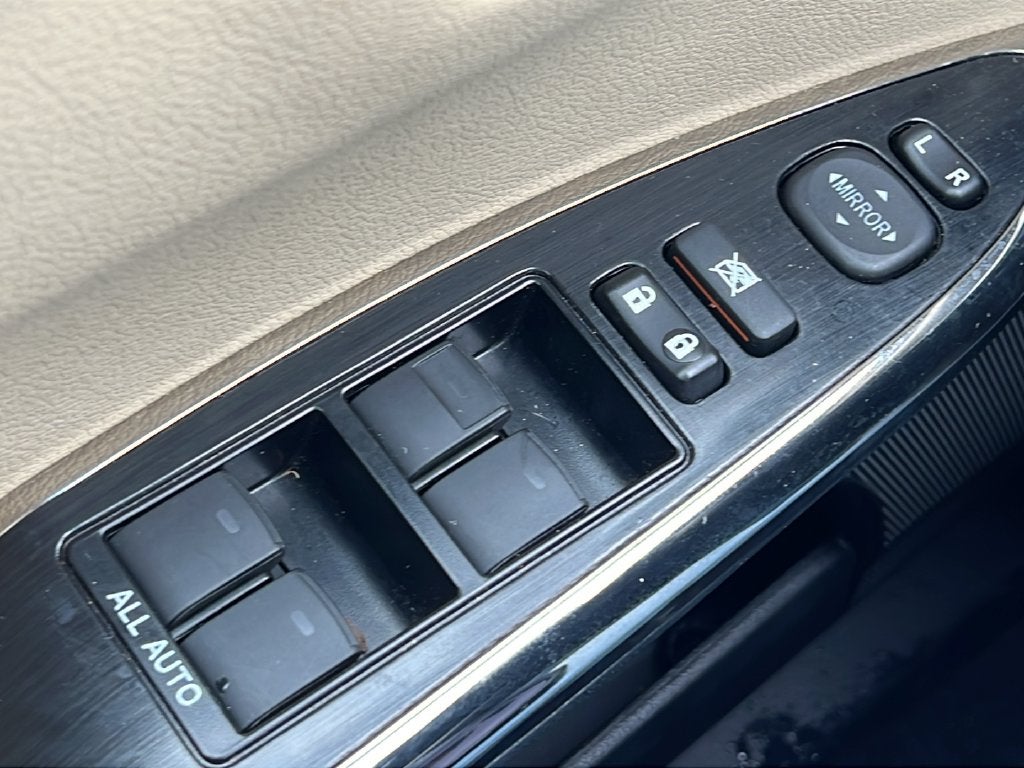 2018 Toyota Avalon Hybrid Limited