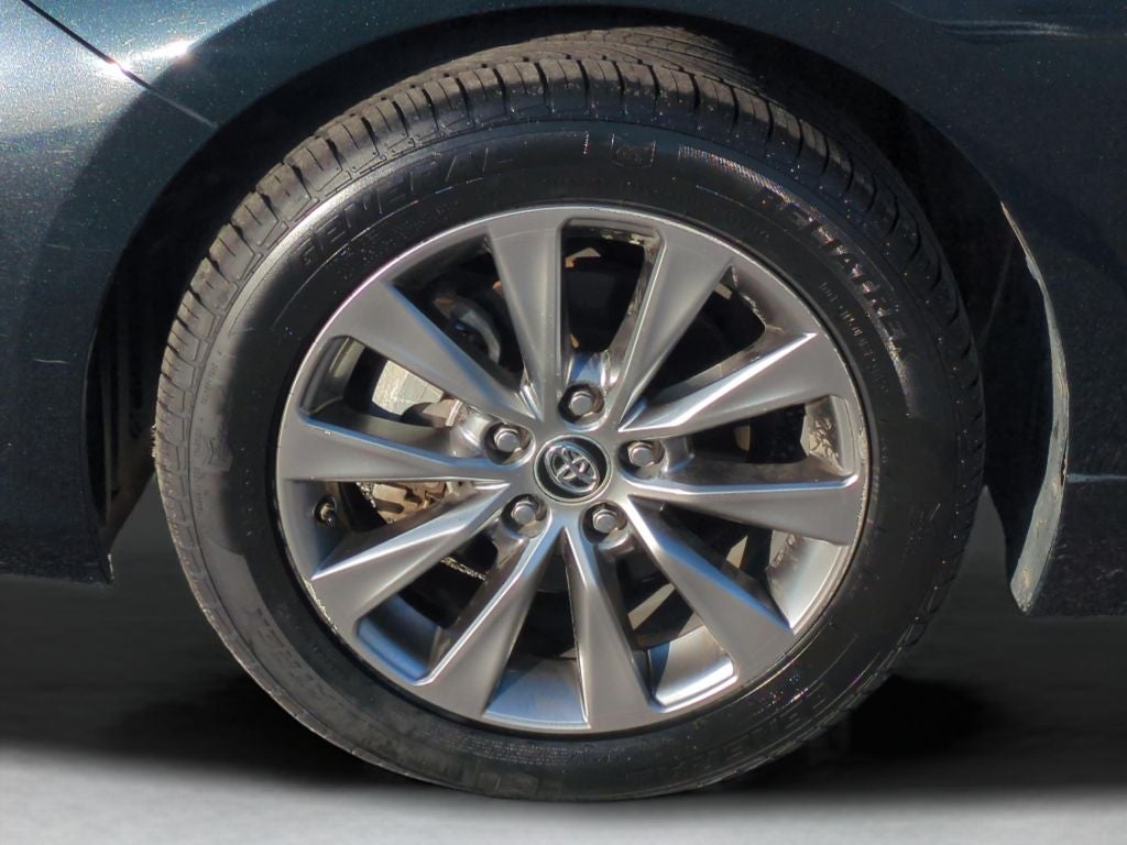 2017 Toyota CAMRY HYBRID XLE