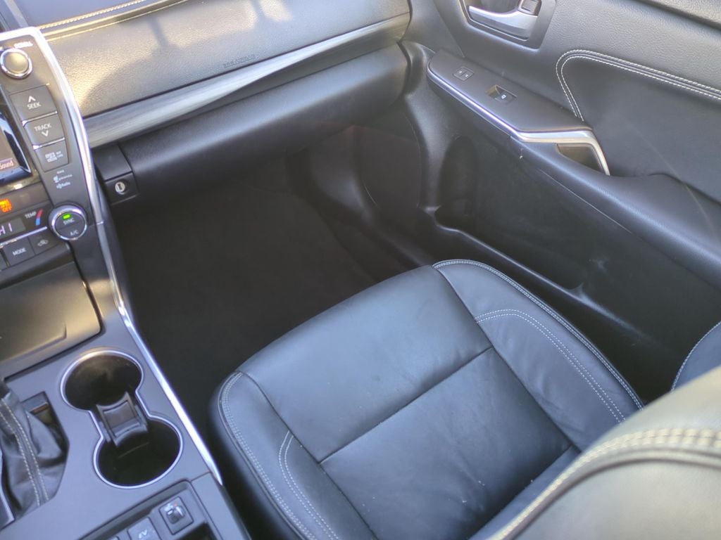 2017 Toyota CAMRY HYBRID XLE