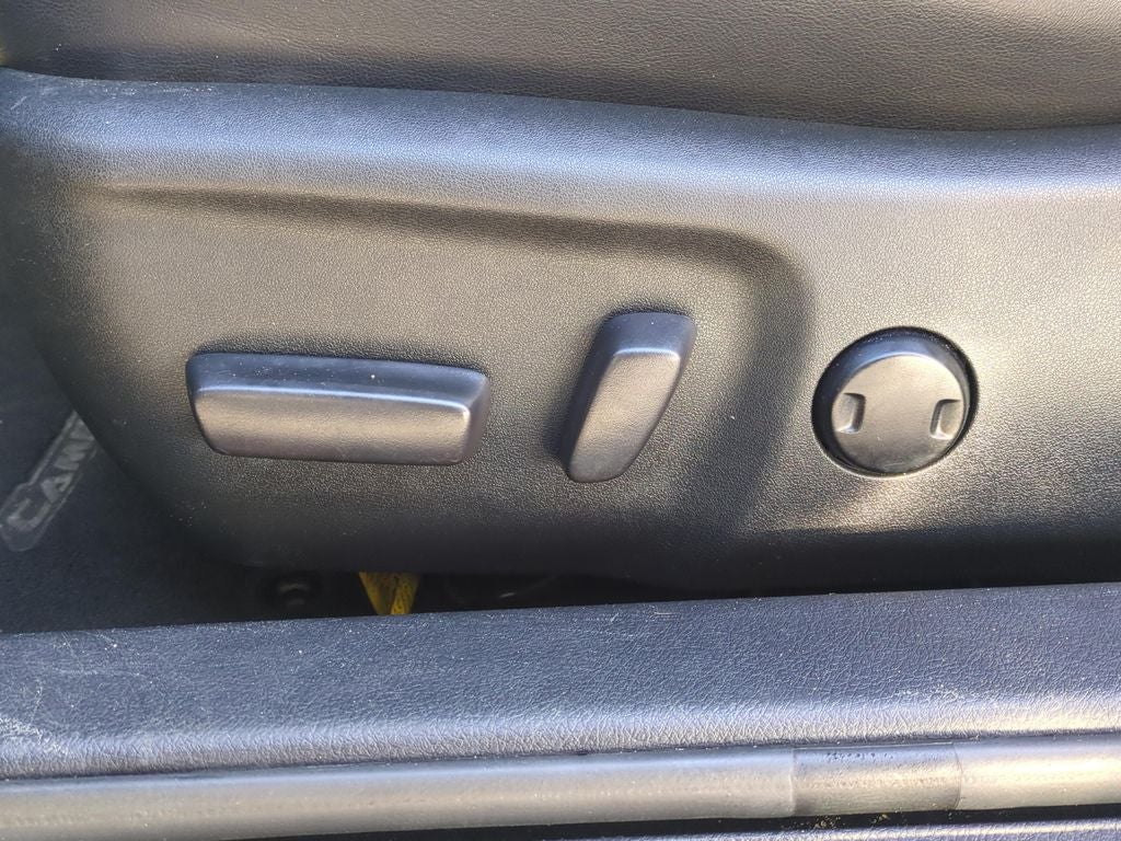 2017 Toyota CAMRY HYBRID XLE