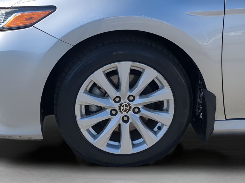 2020 Toyota CAMRY LE