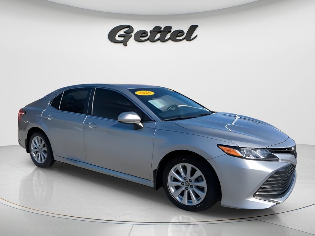 2020 Toyota CAMRY LE