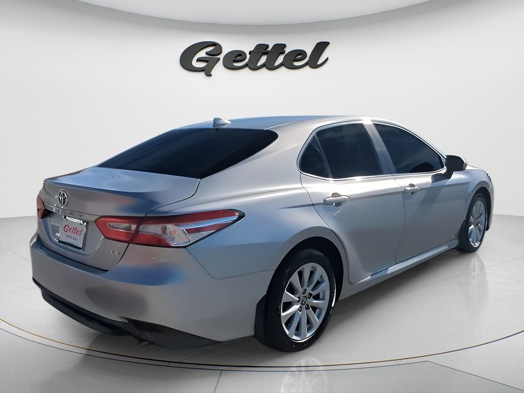 2020 Toyota CAMRY LE