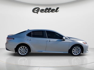 2020 Toyota CAMRY LE