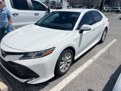 2020 Toyota CAMRY LE