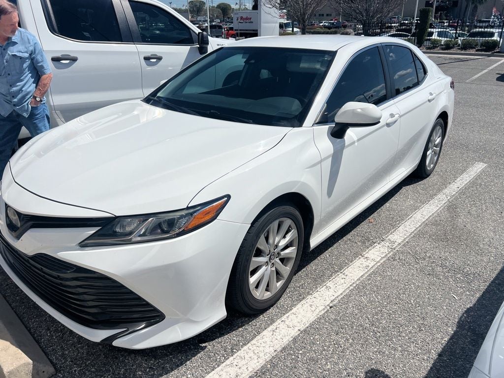 2020 Toyota CAMRY LE