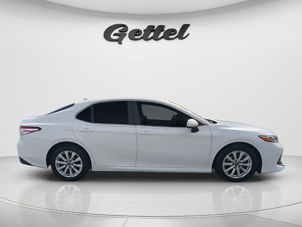 2020 Toyota CAMRY LE