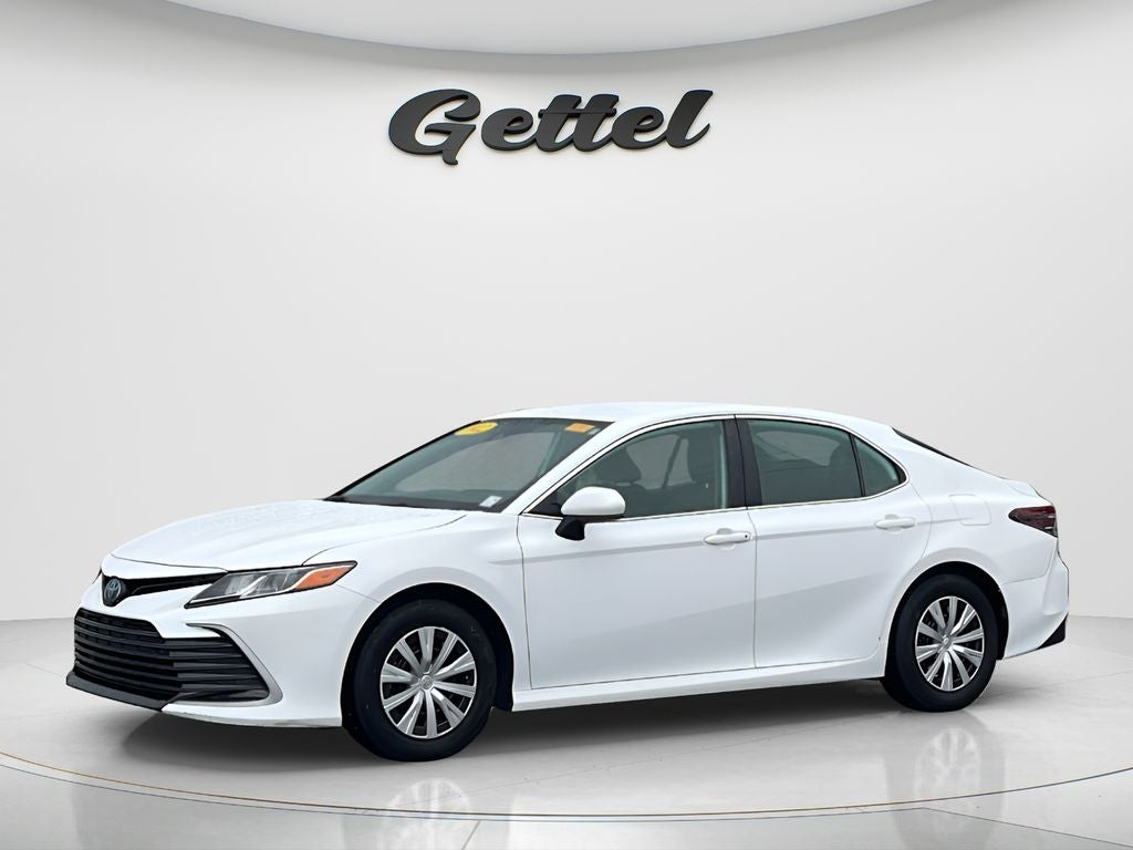 2022 Toyota Camry Hybrid LE